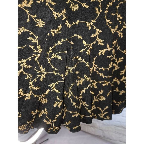 Briggs New York Womens Size 1X Black/Beige Floral Stretch Flare Skirt - Picture 4 of 6